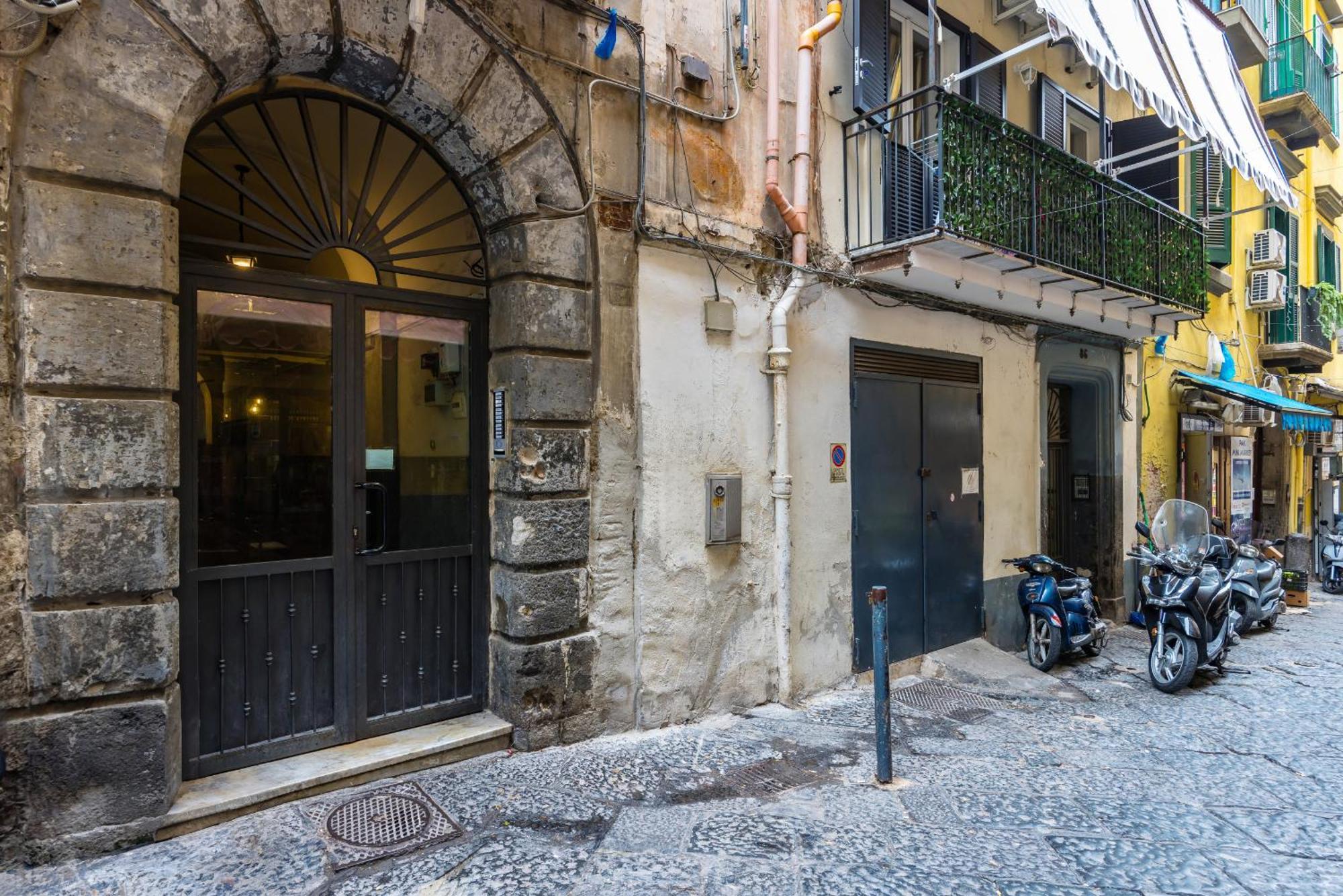 Augusteo House By Wonderful Italy Apartment Naples Exterior photo